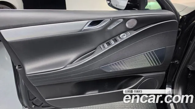 Genesis G80 Electrified G80 (RG3) — Фото автомобиля 4