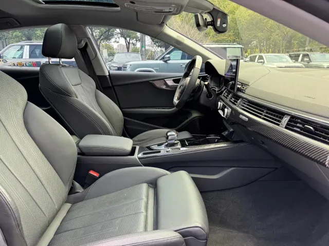 Audi A5 — Фото автомобиля 14