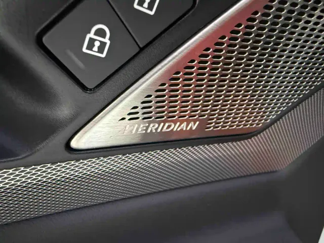 Jaguar XEL — Фото автомобиля 14