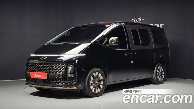 Фотография автомобиля — Hyundai Staria