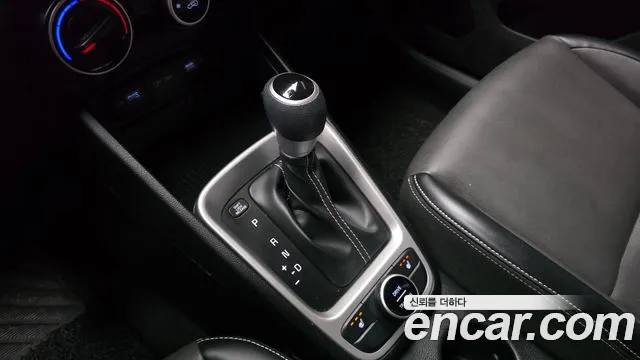 Hyundai Venue Venue 1.6 Smart — Фото автомобиля 9