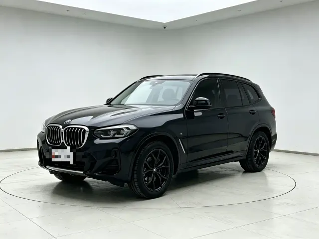 Фотография автомобиля — BMW X3