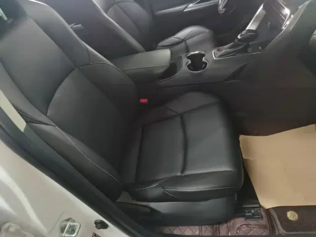 Toyota Harrier — Фото автомобиля 24