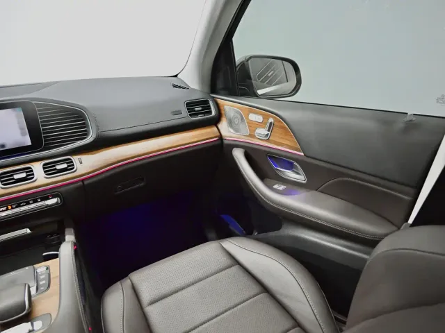 Mercedes-Benz GLE-Class — Фото автомобиля 10