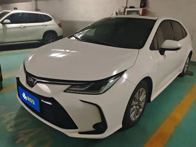 Фотография автомобиля — Toyota Corolla