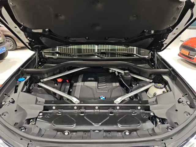 BMW X7 — Фото автомобиля 19