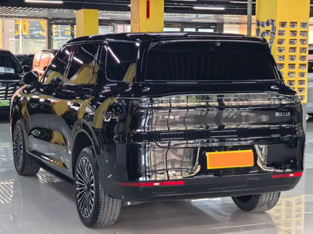 IM Motors LS8 — Фото автомобиля 15