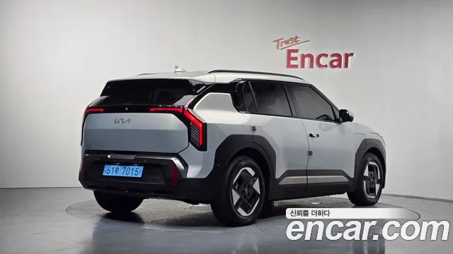 Фотография автомобиля — Kia EV3