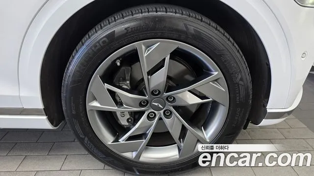 Genesis GV70 Electrified GV70 — Фото автомобиля 16