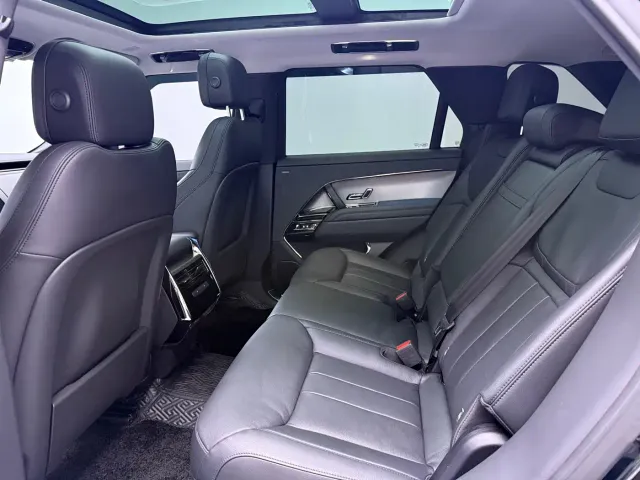 Land Rover Range Rover Sport — Фото автомобиля 8