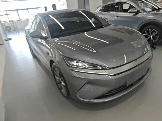 BYD Qin L — Фото автомобиля 3