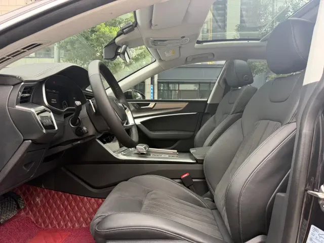 Audi A7L — Фото автомобиля 11