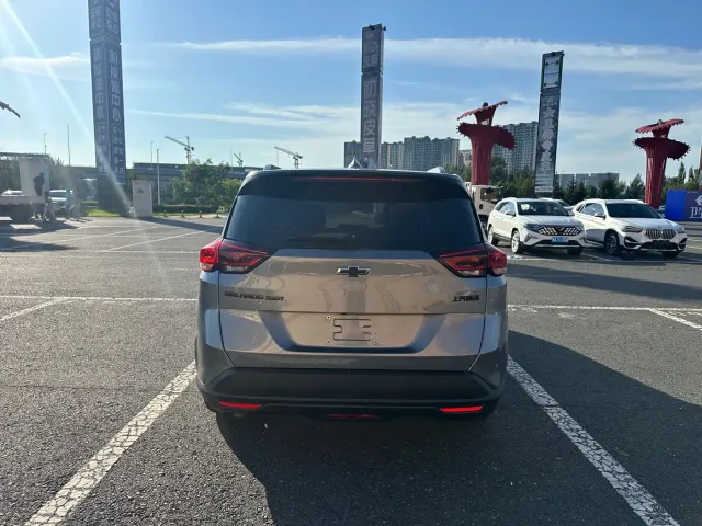 Chevrolet Orlando — Фото автомобиля 7