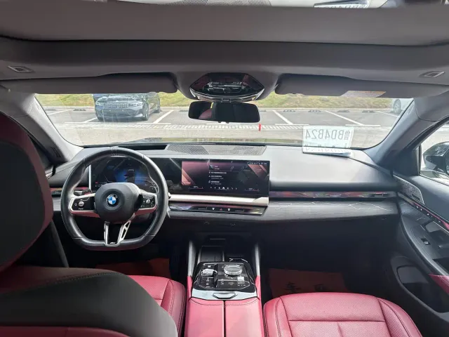 BMW 5 Series — Фото автомобиля 9