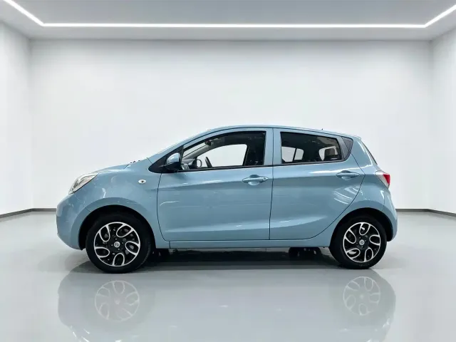 Changan Changan Benben E-Star 2021 National Edition Colorful Version LFP (31.95kWh) — Фото автомобиля 3
