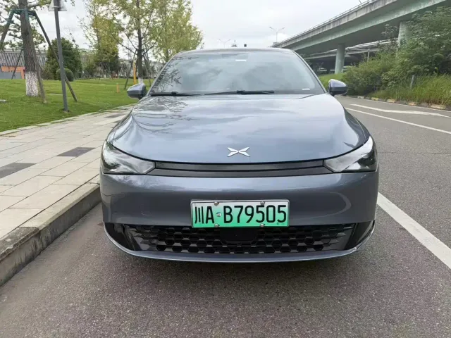 Xpeng P5 — Фото автомобиля 9