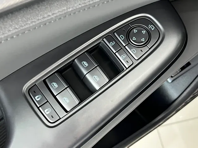 BYD Seal 07 DM-i — Фото автомобиля 16
