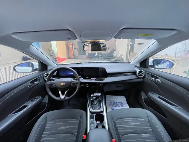 Chevrolet Monza — Фото автомобиля 6