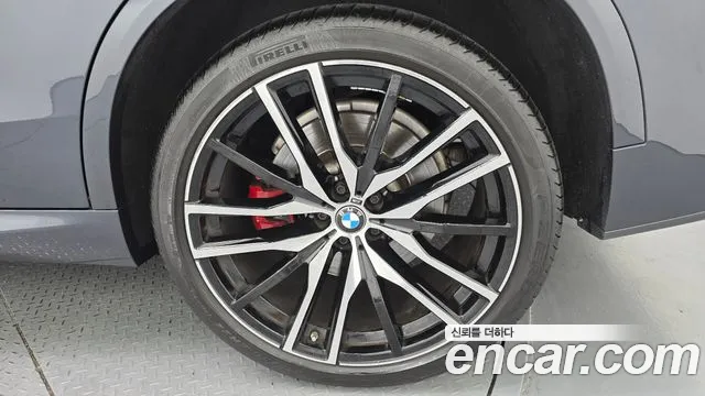 BMW X5 — Фото автомобиля 4