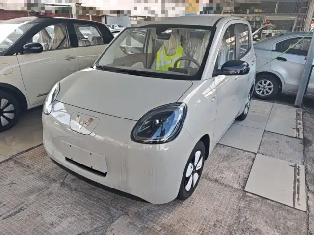 Фотография автомобиля — Wuling Hongguang Mini EV