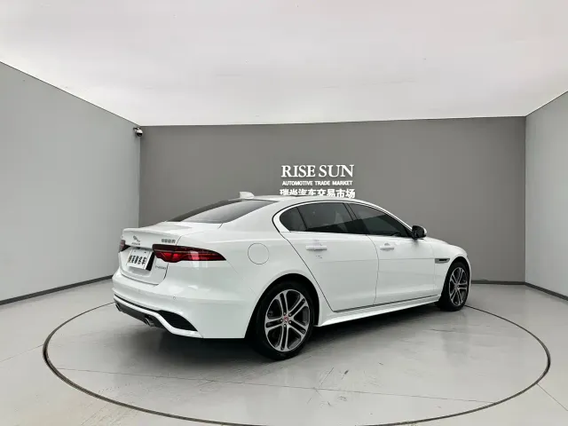 Jaguar XEL — Фото автомобиля 9