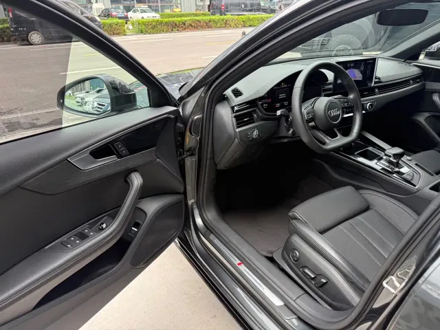 Audi A4L — Фото автомобиля 16