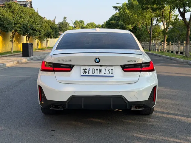 BMW 3 Series — Фото автомобиля 5