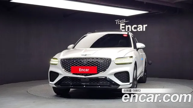 Genesis GV70 — Фото автомобиля 3