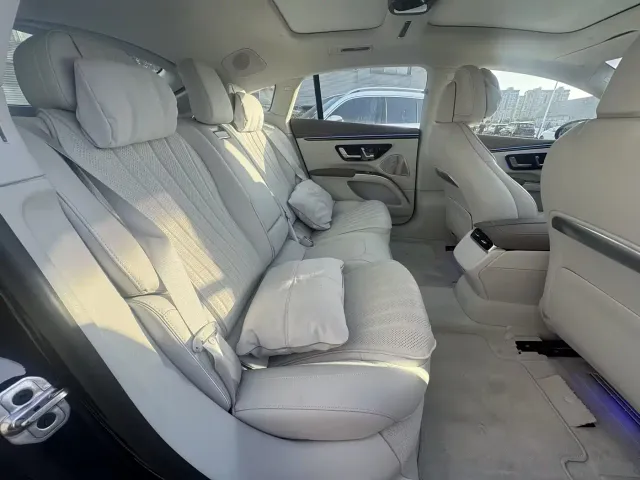 Mercedes-Benz EQS — Фото автомобиля 13