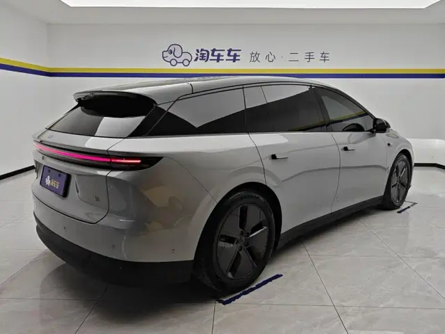 Li Auto i6 — Фото автомобиля 3