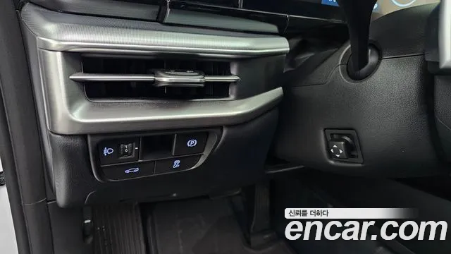 Hyundai Grandeur Grandeur (GN7) 3.5 LPG 2WD (Такси) — Фото автомобиля 17