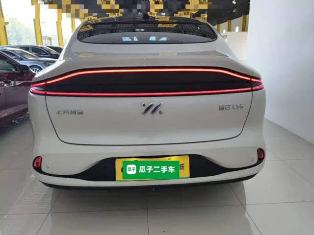 IM Motors LS6 — Фото автомобиля 5