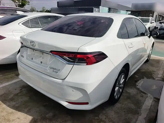Toyota Corolla — Фото автомобиля 6
