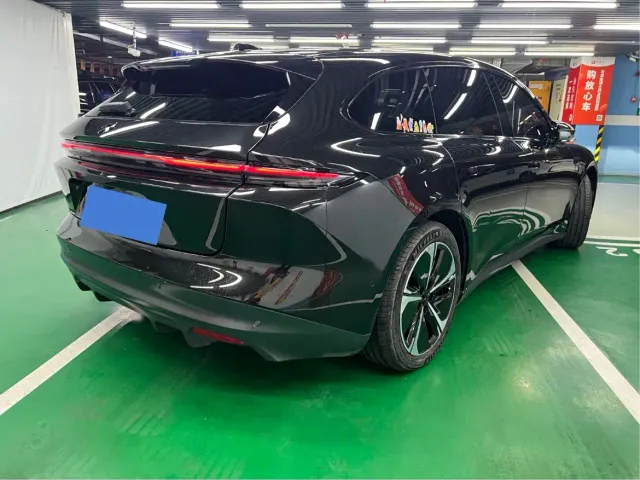 Nio ET5 Touring — Фото автомобиля 4