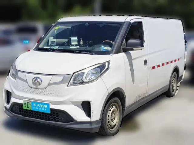 Фотография автомобиля — Maxus EV30