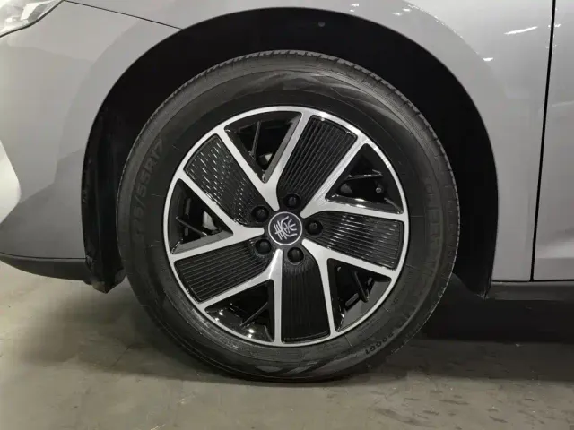 BYD Qin L — Фото автомобиля 17