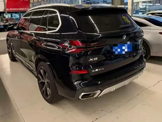 BMW X5 — Фото автомобиля 8