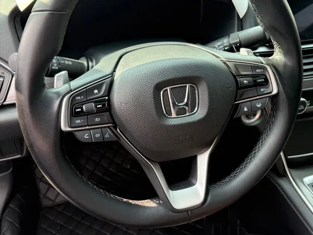 Honda Accord — Фото автомобиля 15