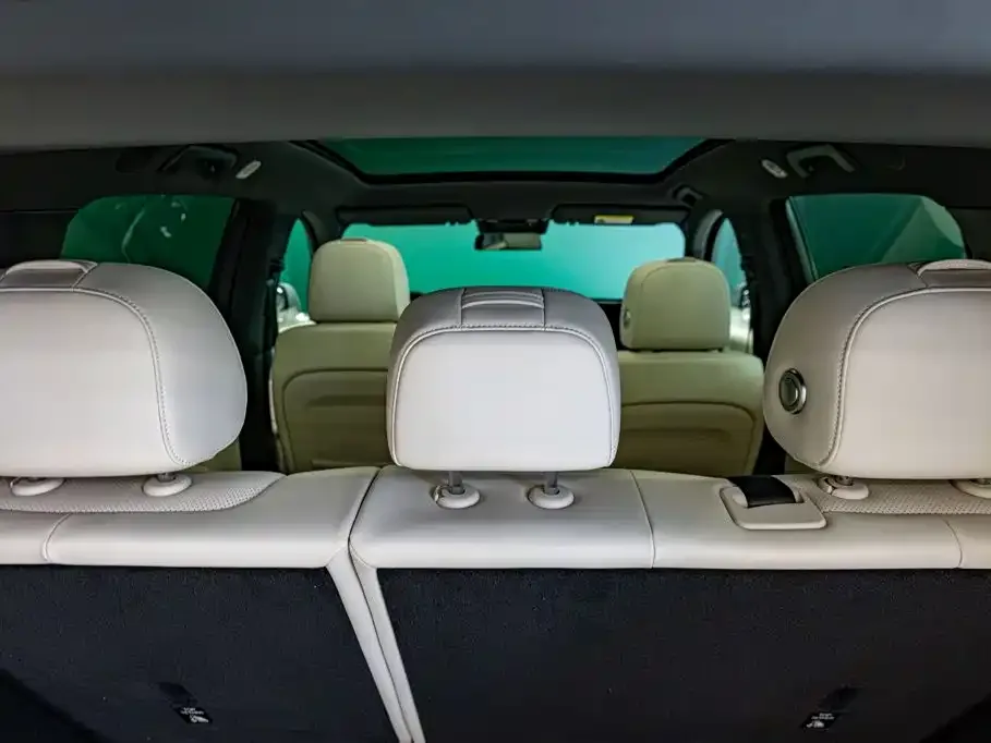 Li Auto Li Auto L6 2025 Max Smart Renewal Edition — Фото автомобиля 8