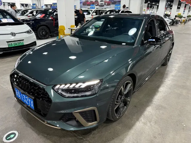 Audi A4L — Фото автомобиля 2