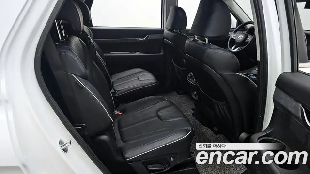 Hyundai Palisade Palisade Дизель 2.2 2WD — Фото автомобиля 13
