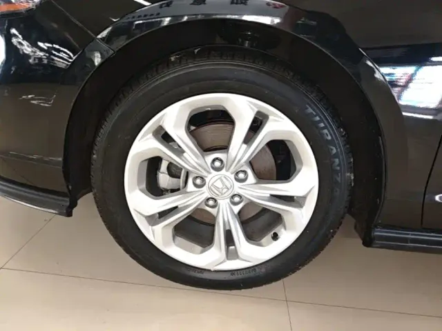 Honda Accord — Фото автомобиля 22