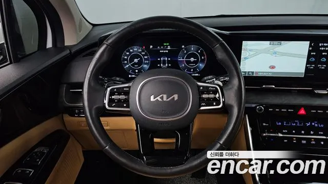 Kia Carnival Generation 4 — Фото автомобиля 13