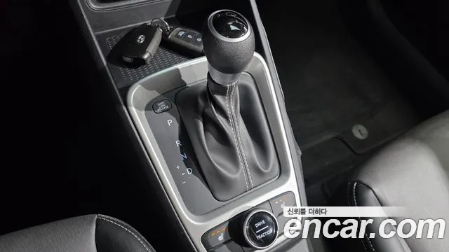 Hyundai Venue — Фото автомобиля 12