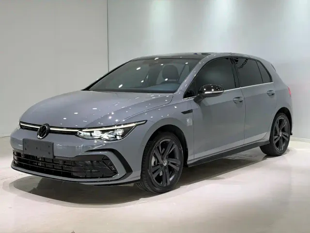 Фотография автомобиля — Volkswagen Golf