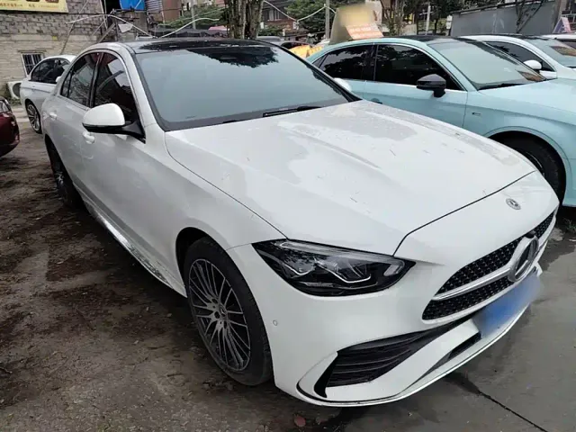 Mercedes-Benz C-Class — Фото автомобиля 3