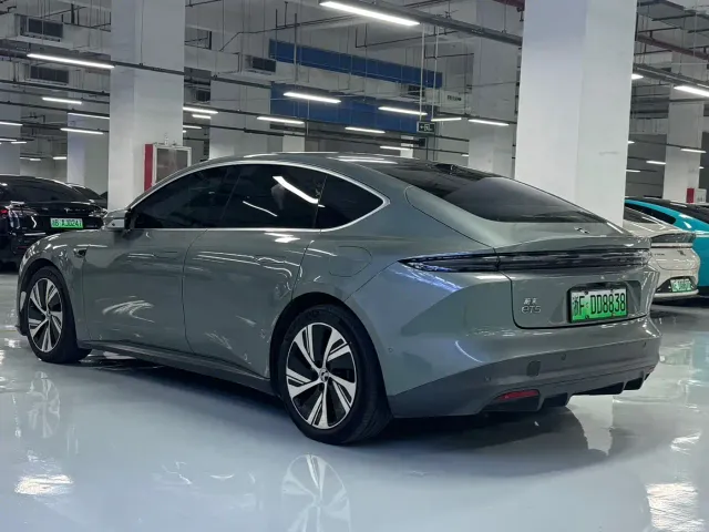 Nio ET5 — Фото автомобиля 4