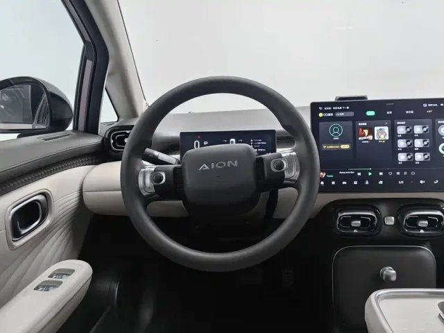 GAC Aion UT — Фото автомобиля 11