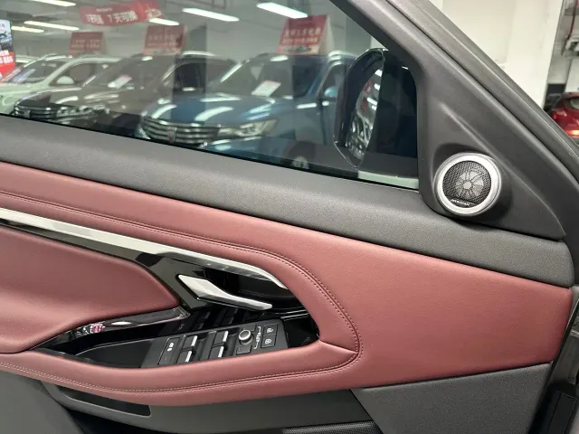 Land Rover Range Rover Evoque — Фото автомобиля 26