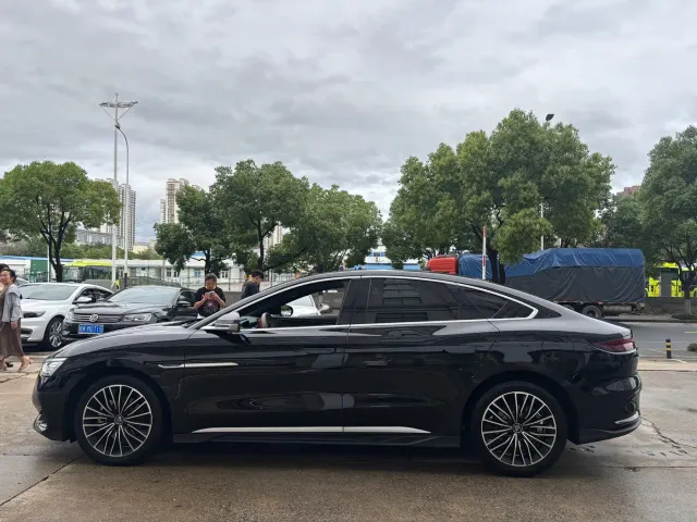 BYD Han — Фото автомобиля 8